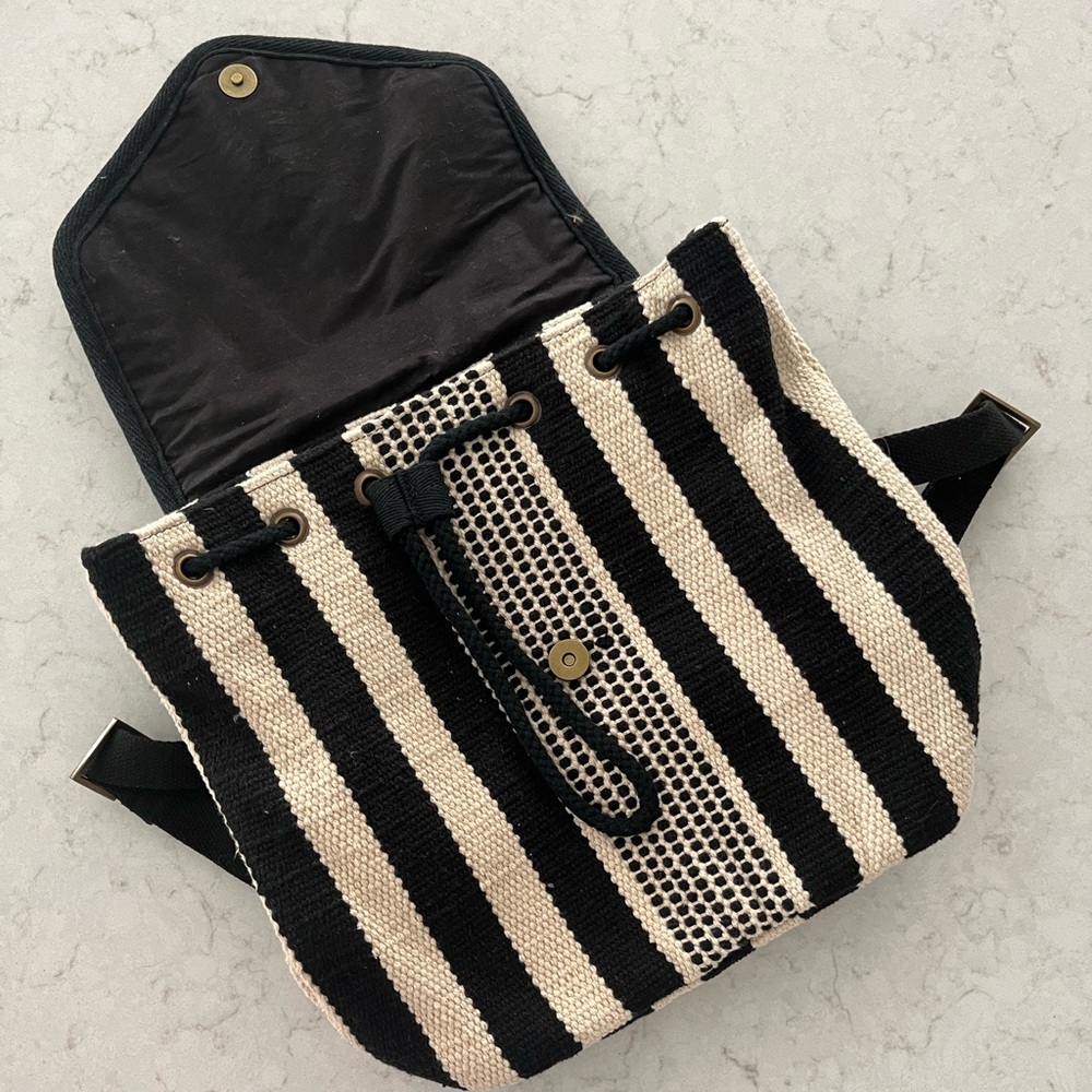 Backpack Purse - Picture 4 of 4